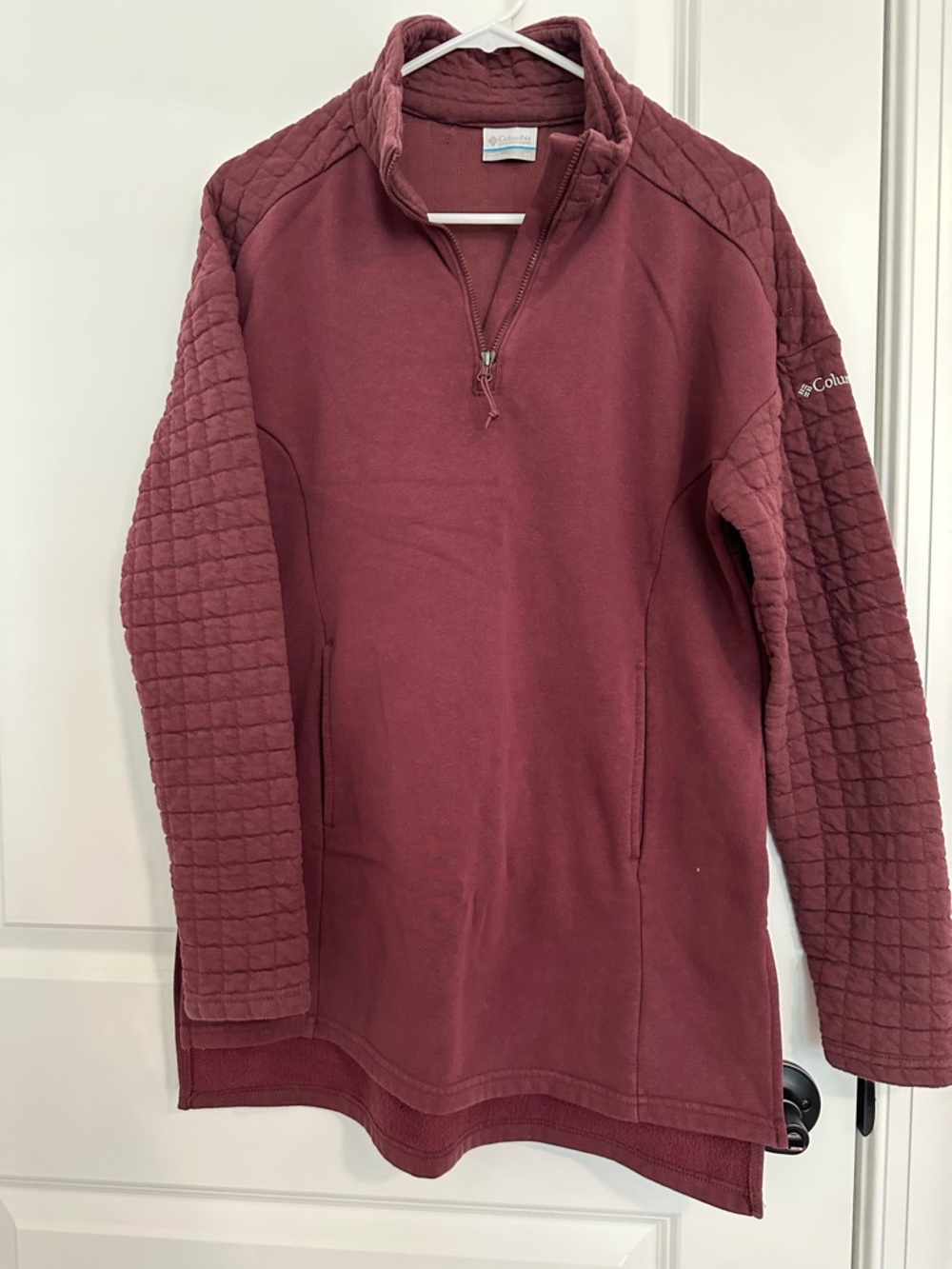 Columbia Men's Wine Quilted-Sleeve Half-Zip Pullover